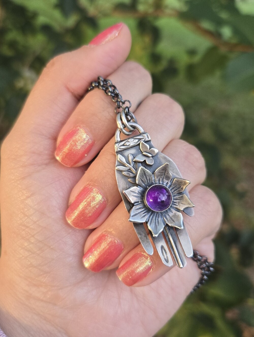 Chromafusion Etsy Artisan Sterling Silver Hand with Amethyst Necklace - Picture 3 of 5